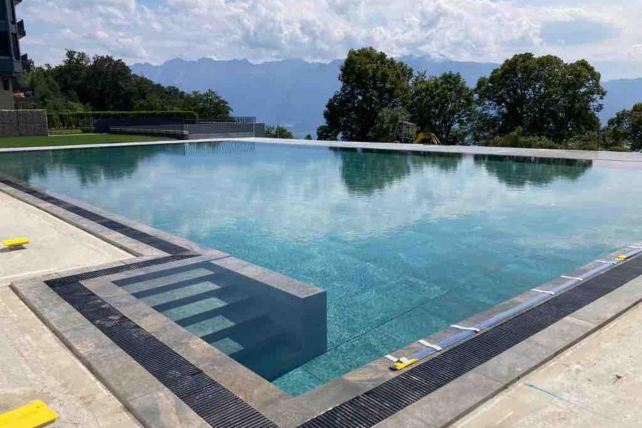 Les Terrasses De Lavaux 1 - Appartement De Luxe Avec Vue Panoramique Et Piscine Puidoux ภายนอก รูปภาพ