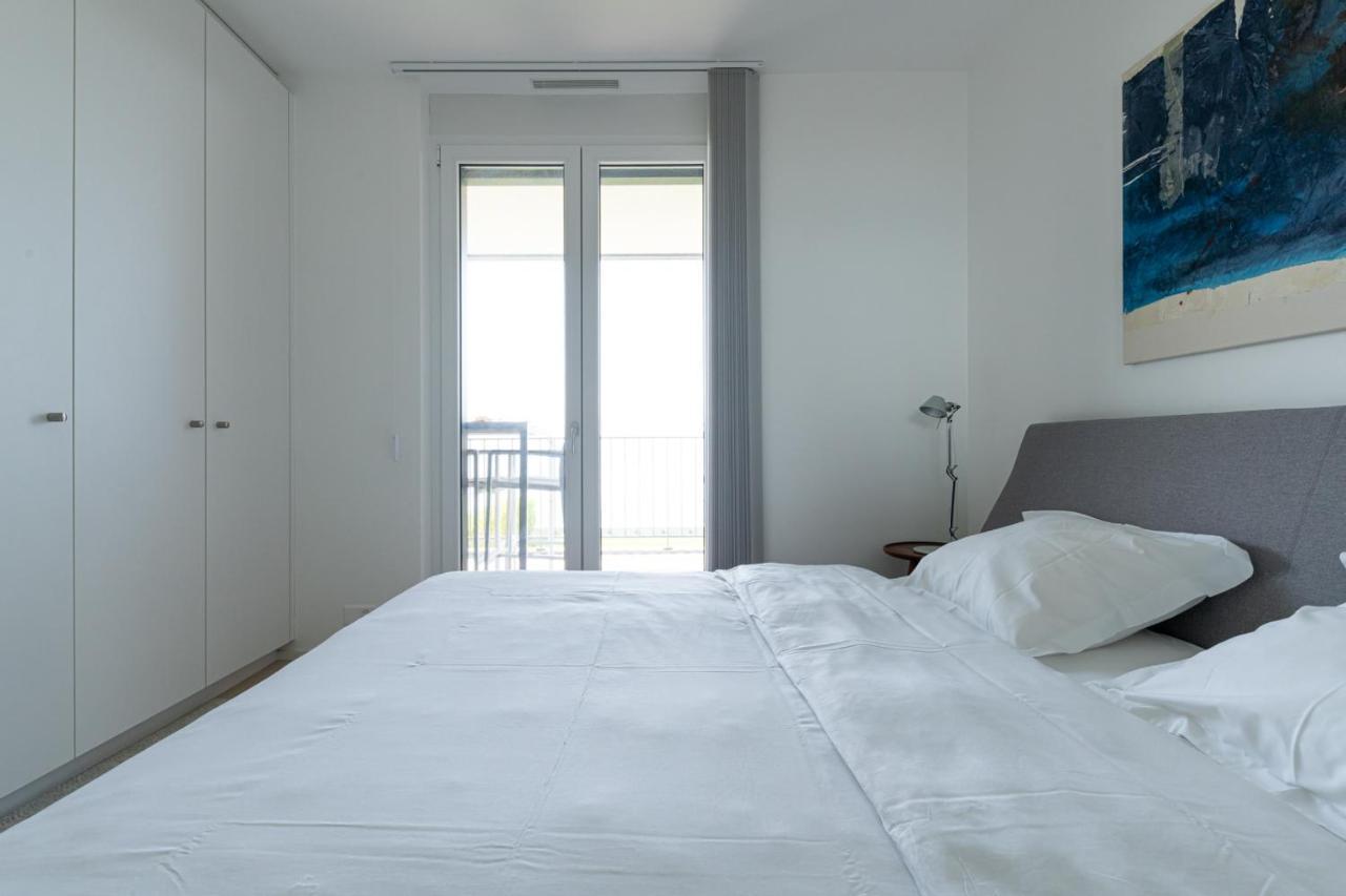 Les Terrasses De Lavaux 1 - Appartement De Luxe Avec Vue Panoramique Et Piscine Puidoux ภายนอก รูปภาพ