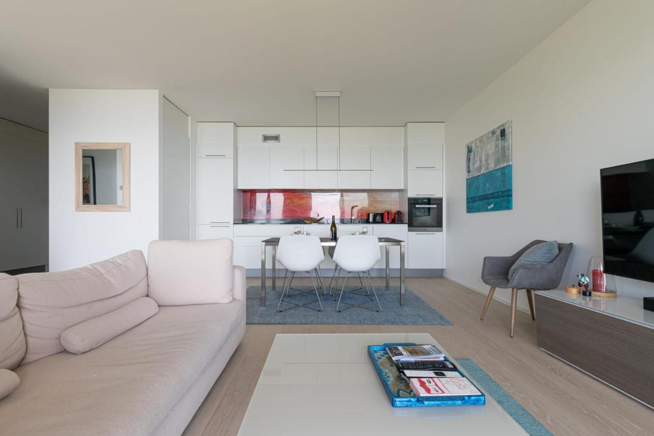 Les Terrasses De Lavaux 1 - Appartement De Luxe Avec Vue Panoramique Et Piscine Puidoux ภายนอก รูปภาพ